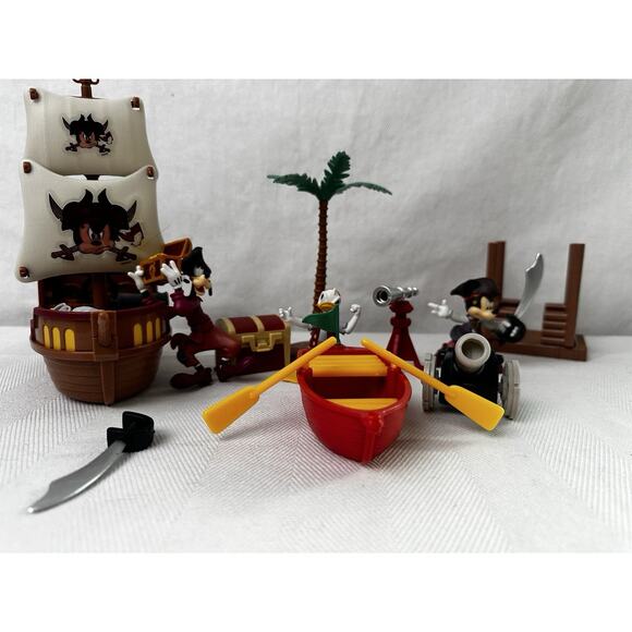 Disney Mickeys Pirates Of The Caribbean Play Set - Missing pieces - Picture 2 of 6